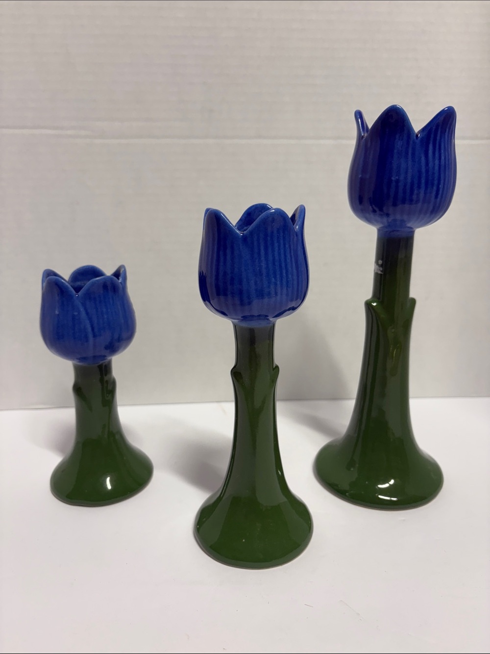 VTG Ceramic Tulip Candlestick Holders Graduated Trio Set Blue Green Whimsical